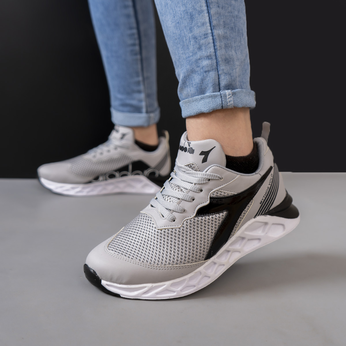 كفش ورزشي دخترانه طوسي مدل Sarin