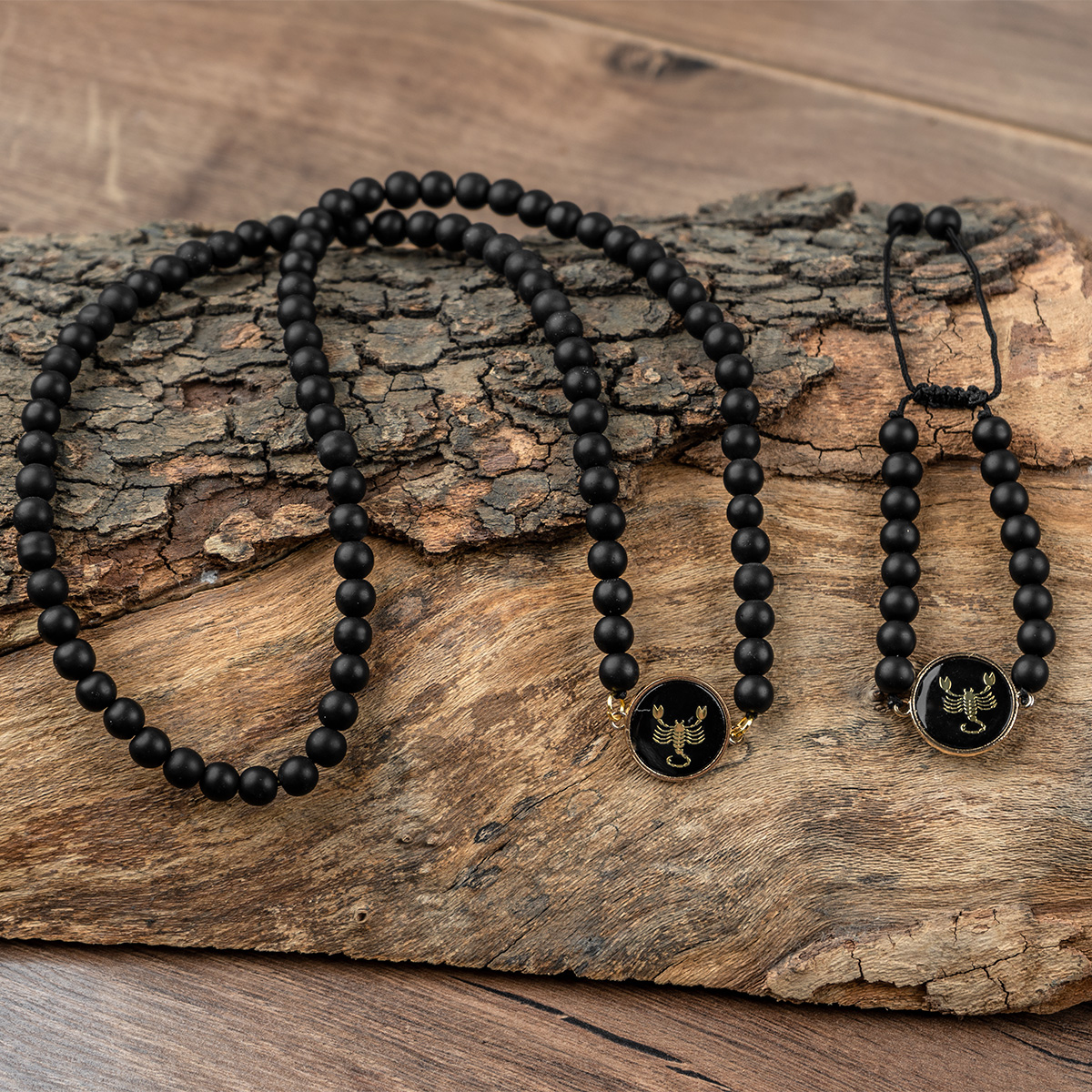 نیم ست مهره ای مشکی مدل Aban