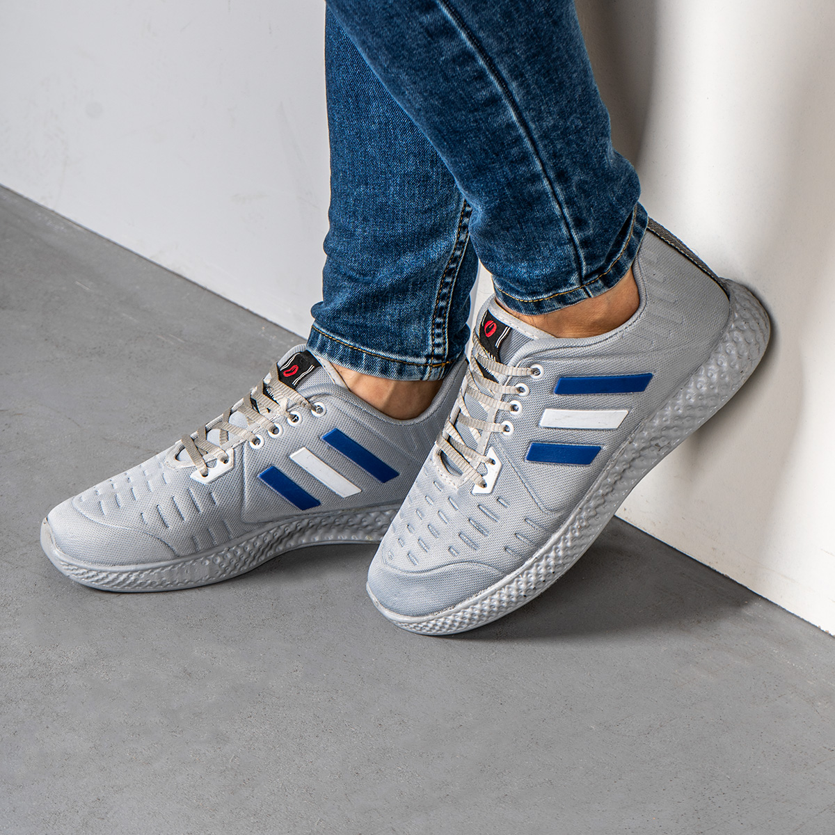 کفش مردانه سه خط طوسی مدل Dayan(T)