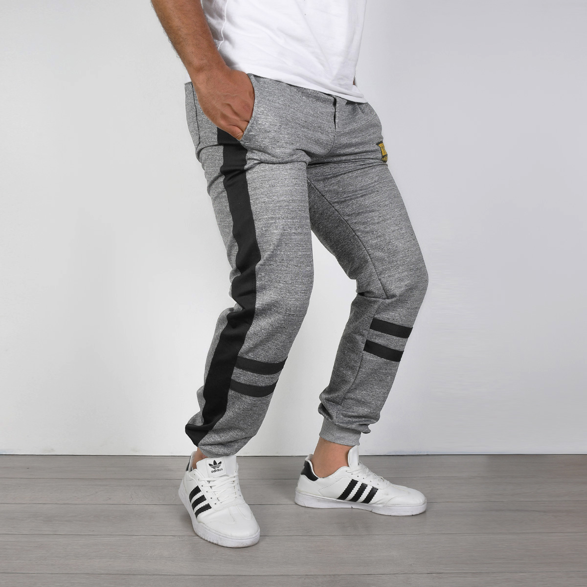 شلوار اسلش offwith طوسی روشن مدل mark(T)