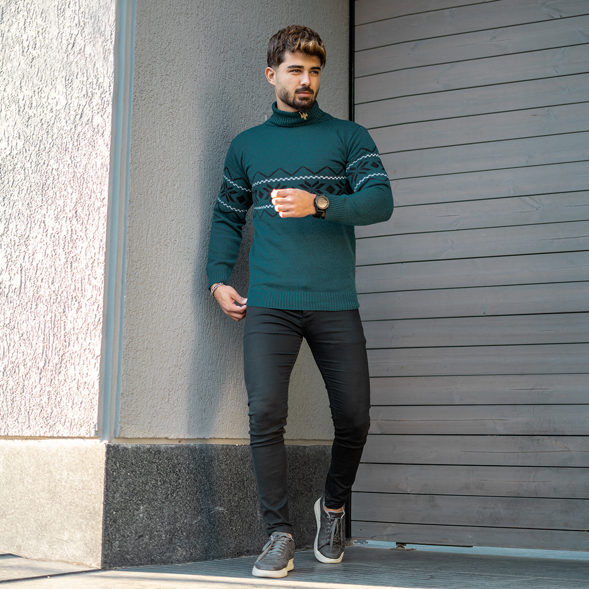 پلیور یقه اسکی کله غازی حاشیه مشکی مدل Arja