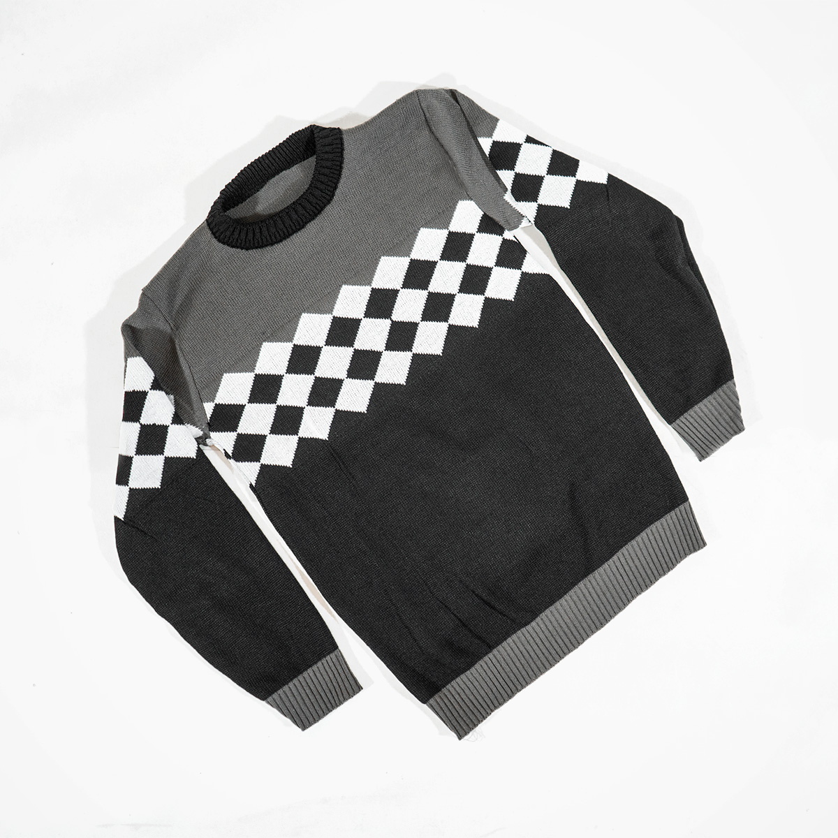 پلیور ژاکارد مشکی سفید مردانه مدل Mehrdad