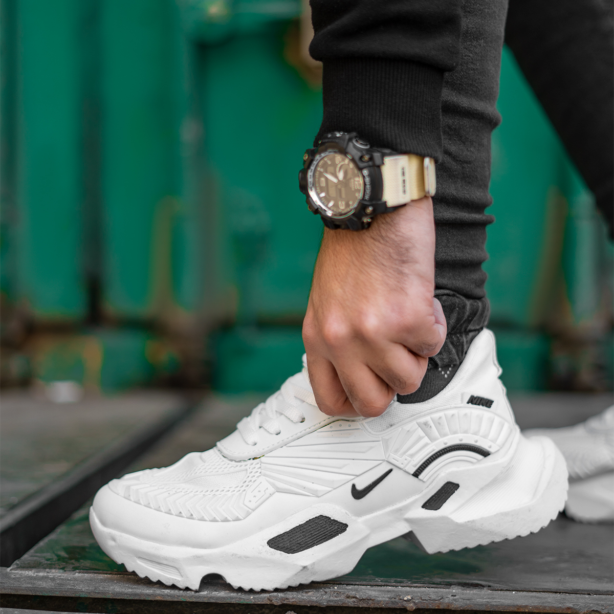 کفش مردانه نایک سفید مشکی مدل FANTON