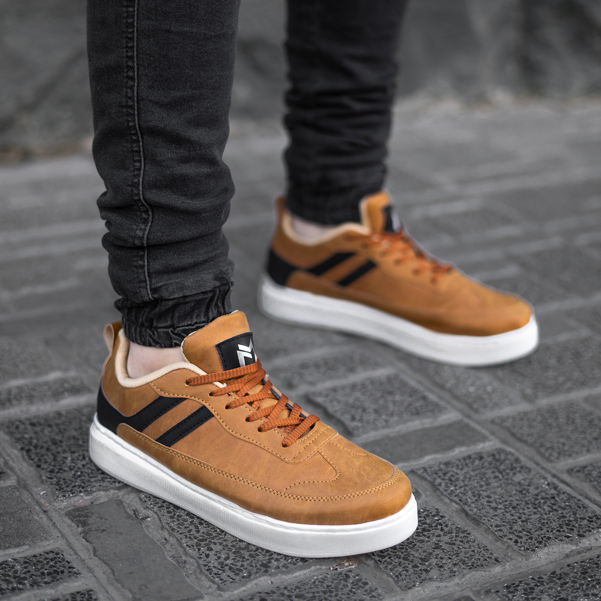 کفش تخت مردانه عسلی مدل varosh