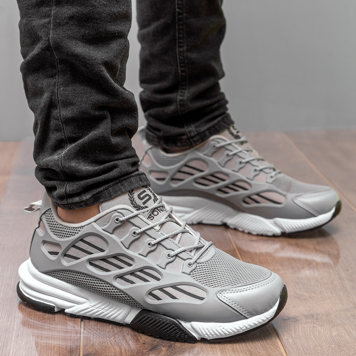 کفش ورزشی مردانه طوسی مدل Karvand