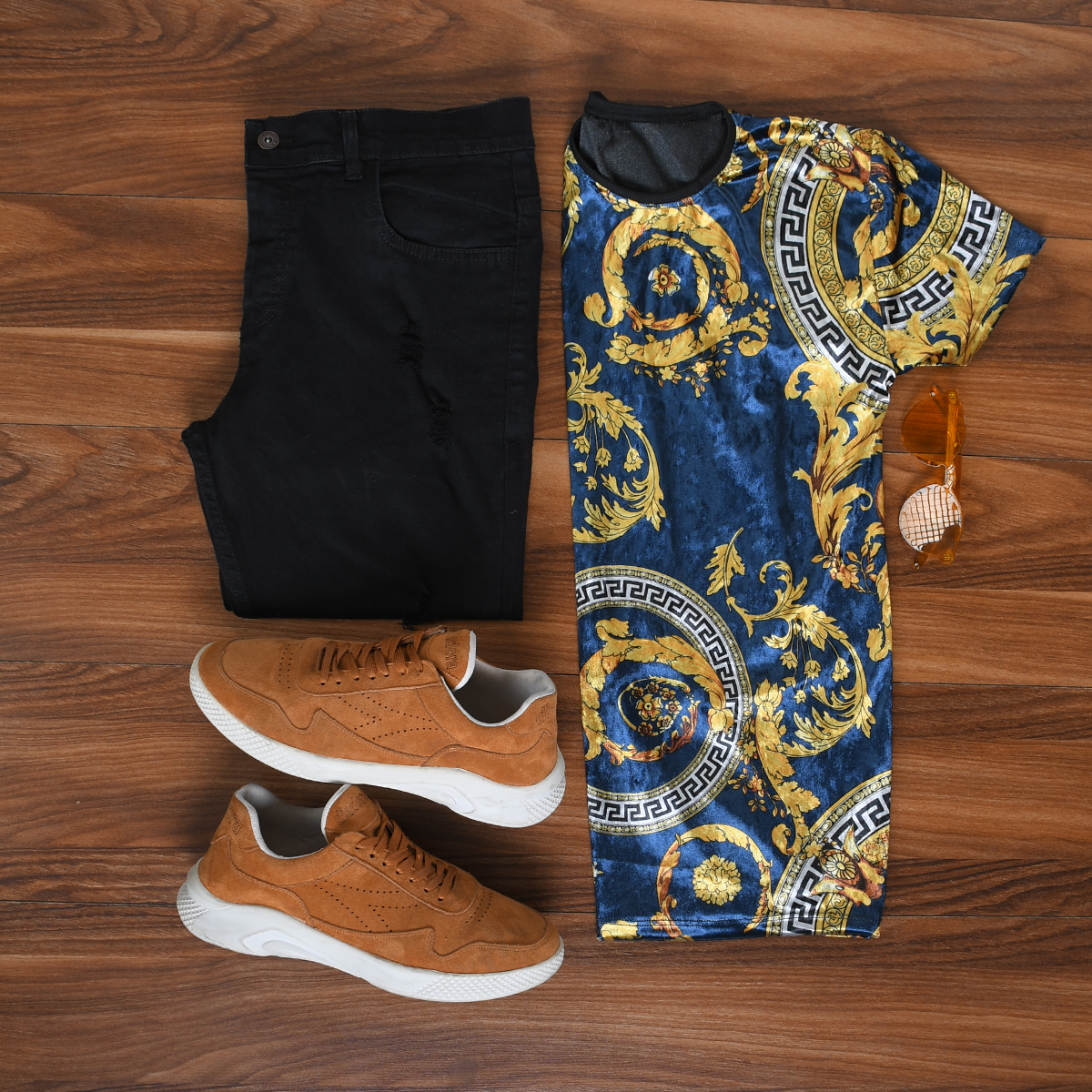 تیشرت مخمل سرمه ای طلایی ورساچه مردانه مدل 65