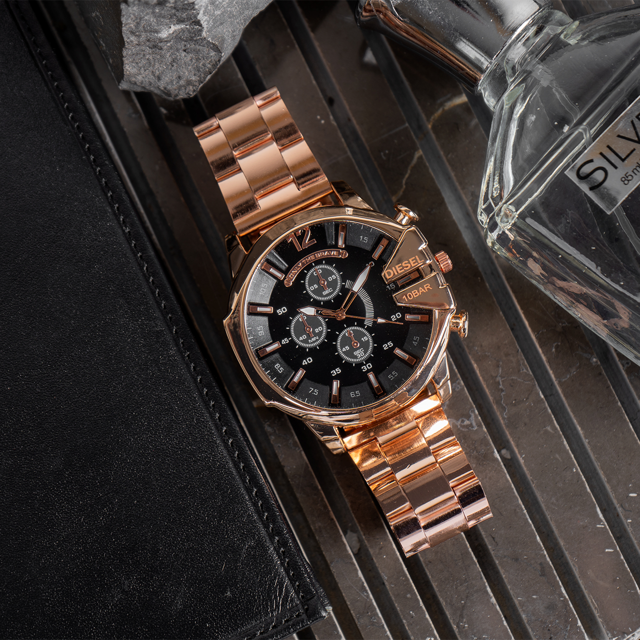 ساعت مچی DIESEL مردانه زرگلد صفحه مشکی مدل U700