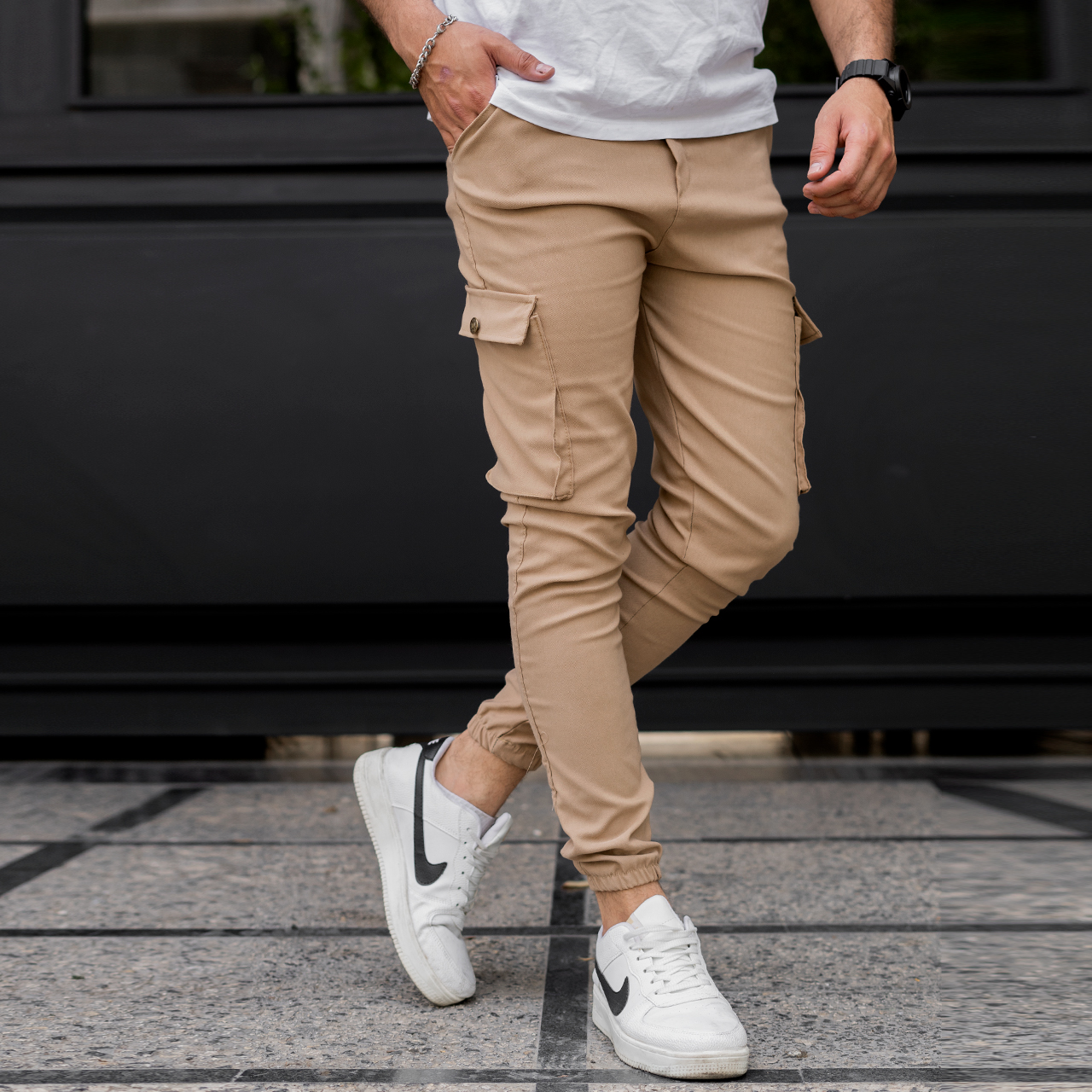 شلوار اسلش مردانه جیب دکمه ای کرم مدل baten