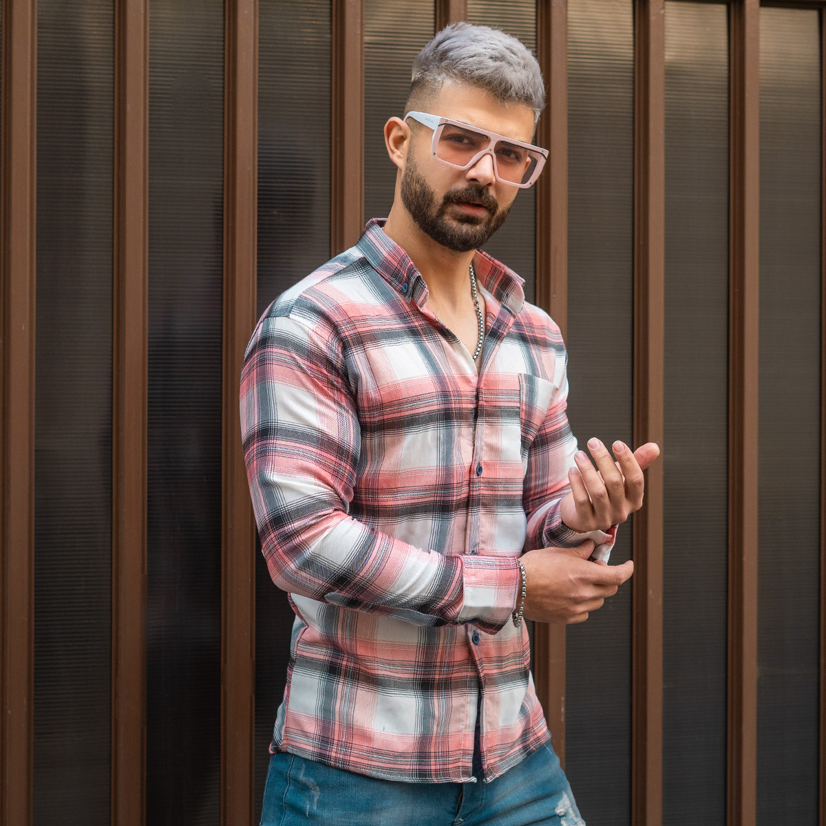 پیراهن مردانه چهارخونه صورتی طوسی مدل alvand