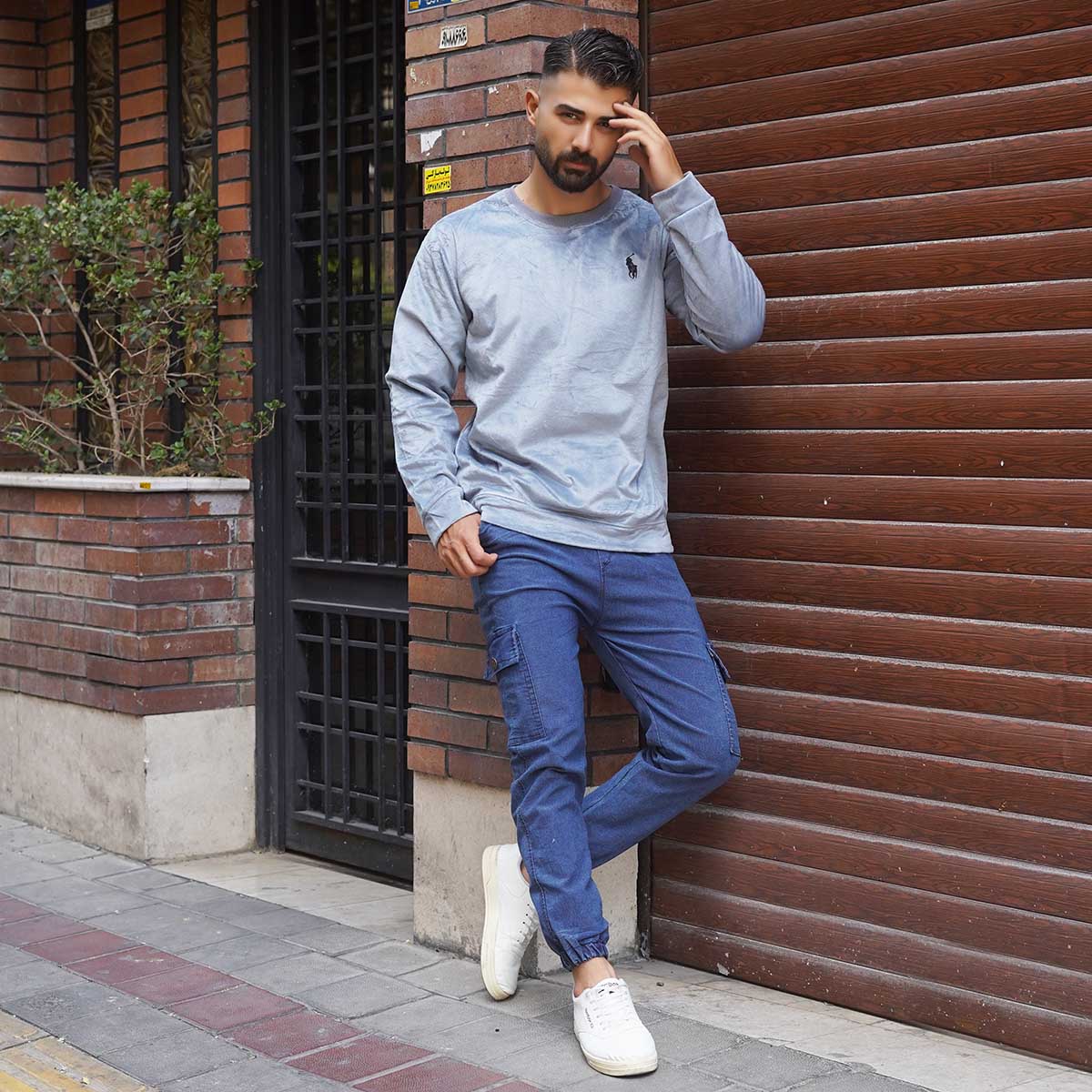 بلوز مردانه مخمل طوسی مدل Raden