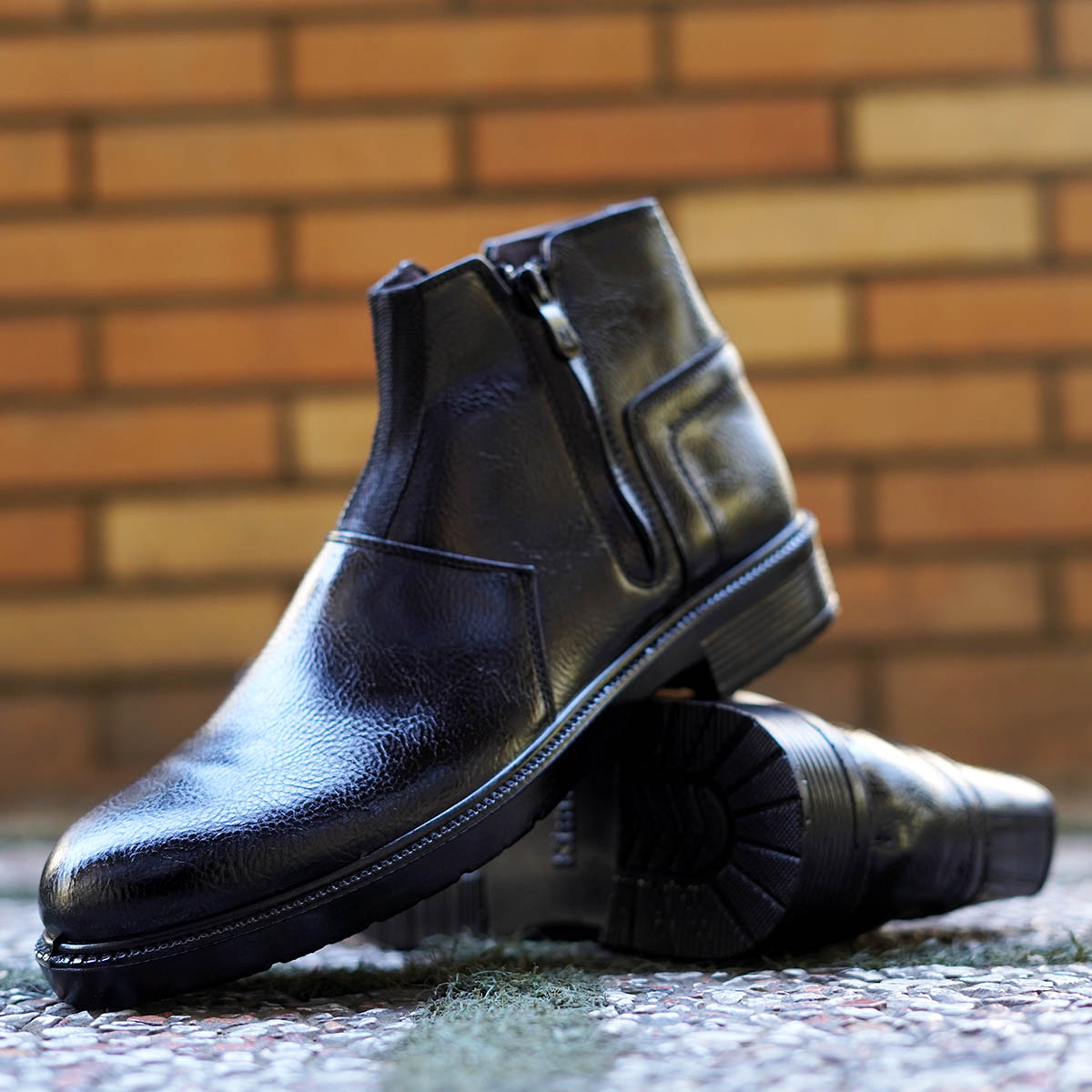 نیم بوت مشکی مردانه مدل Martia