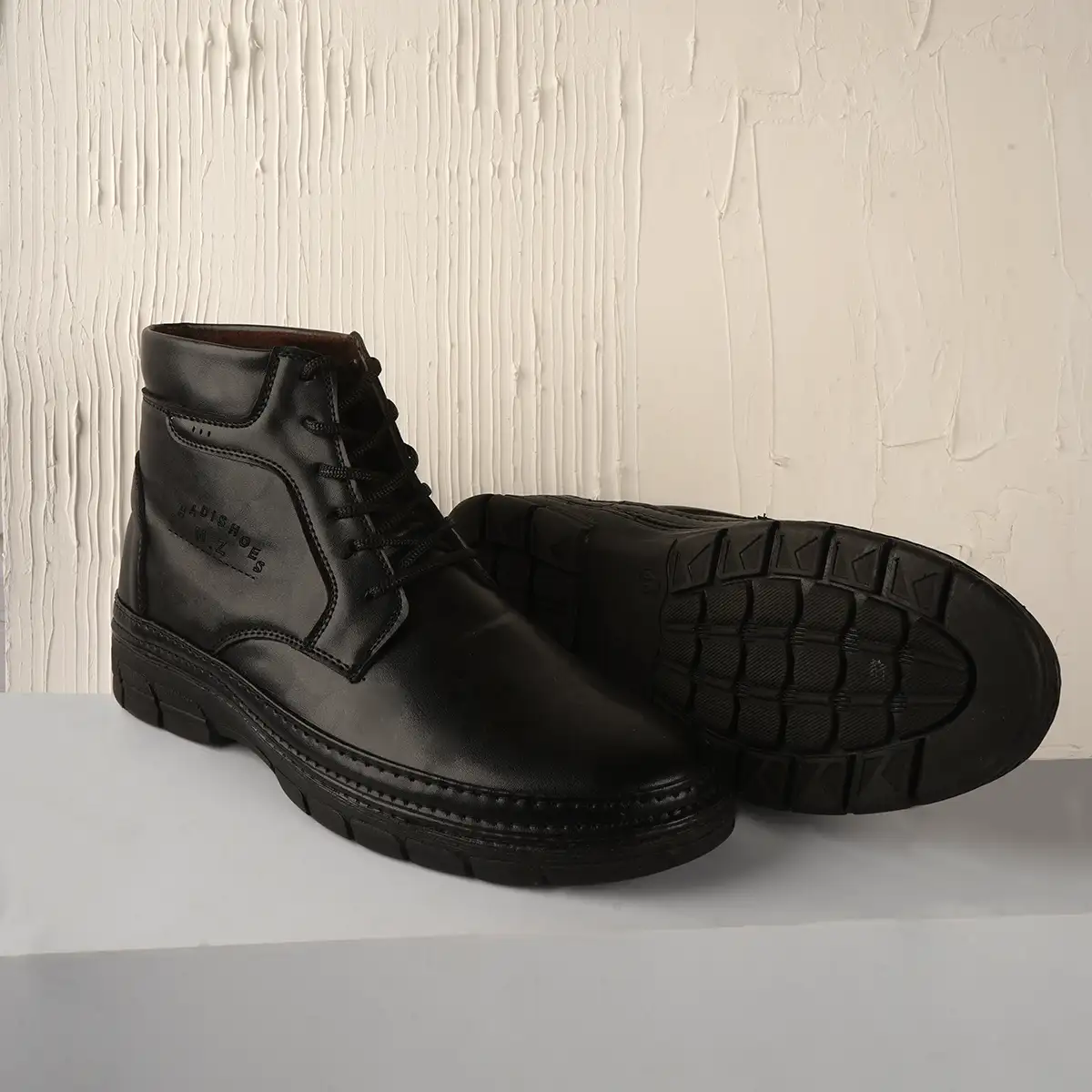 نیم بوت مردانه مشکی مدل karen