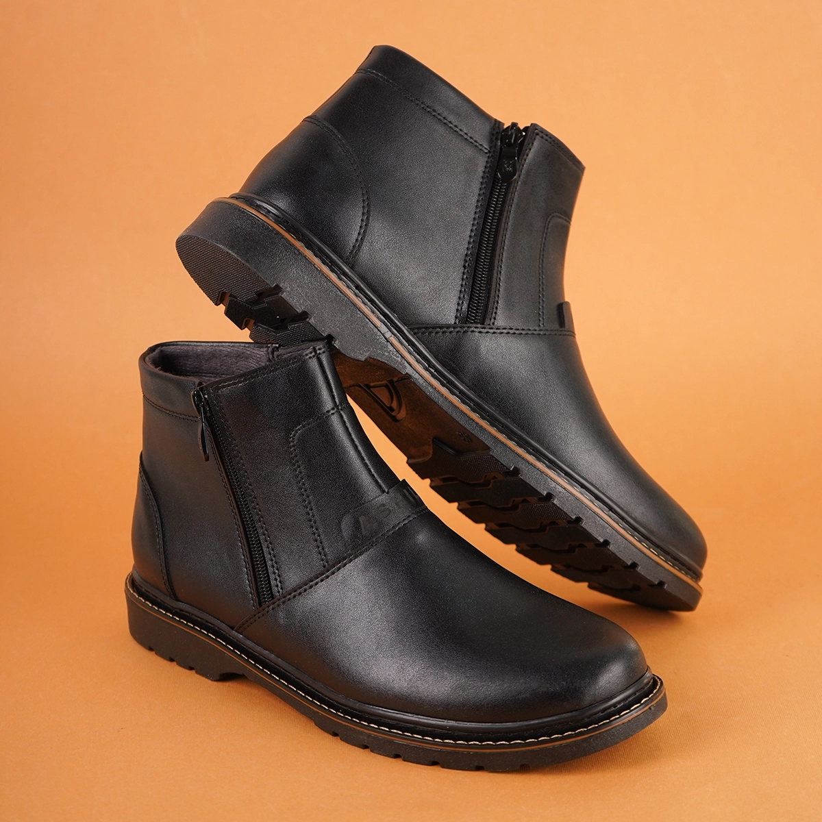 نیم بوت مشکی مردانه مدل Farzam