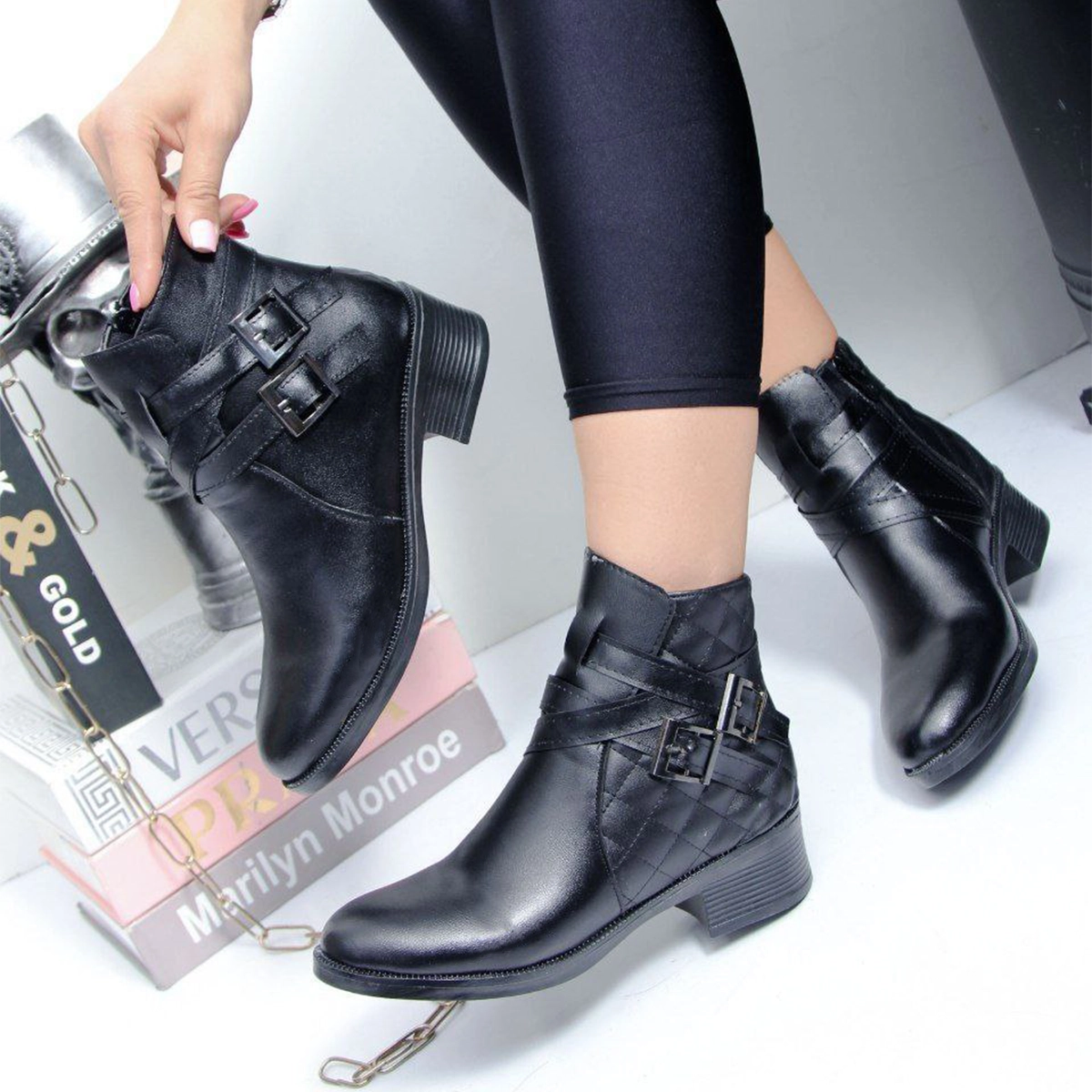 نیم بوت دخترانه طرح دار مدل Veronika