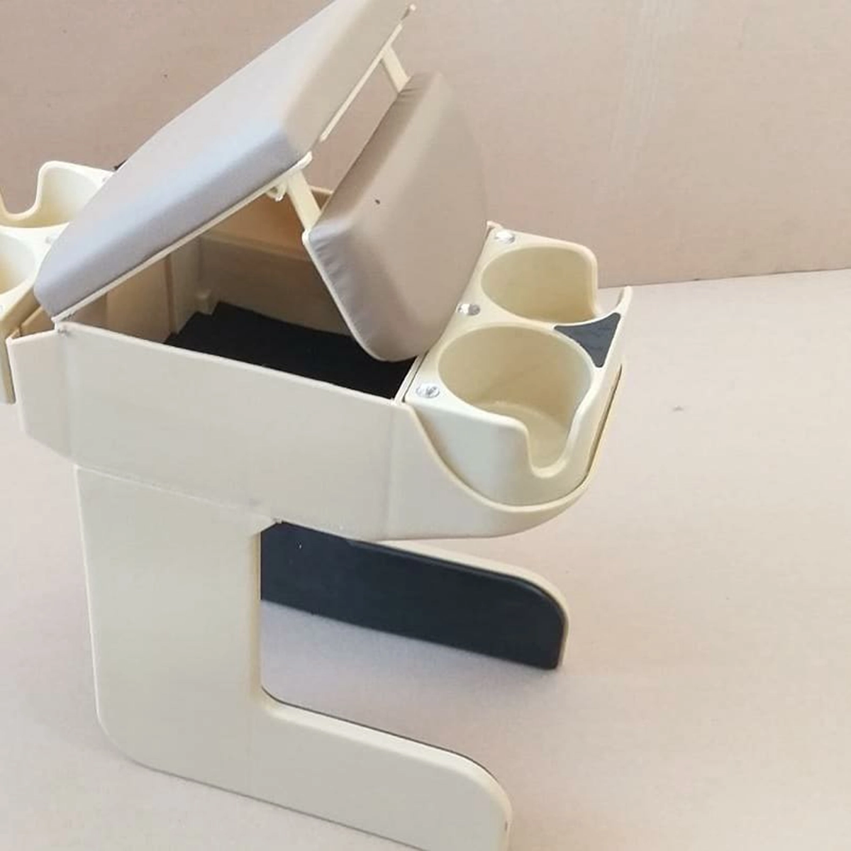 کنسول متحرک خودرو 4 لیوان کرم ( پراید)