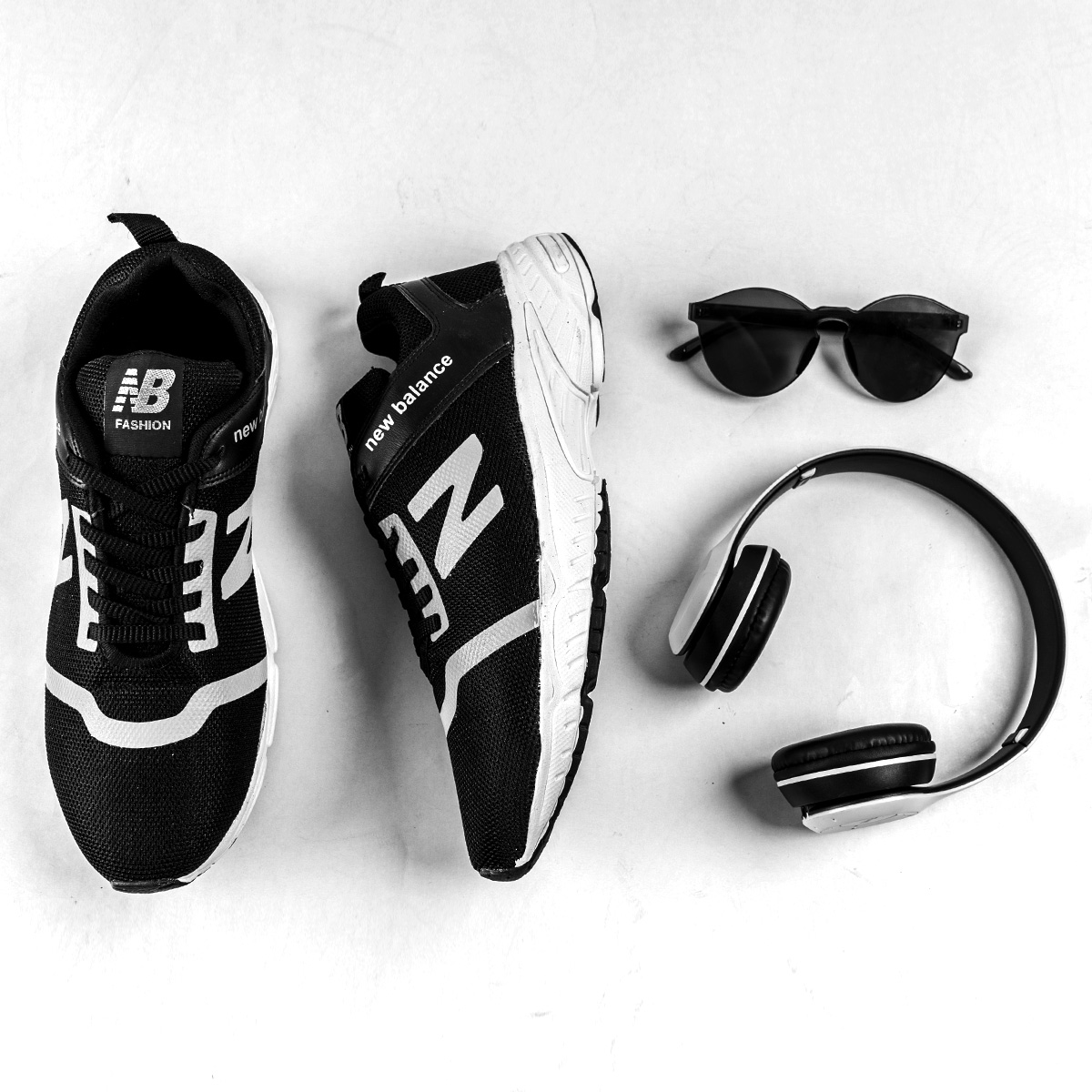 کفش ورزشی New Balance مردانه مشکی مدل Rolan