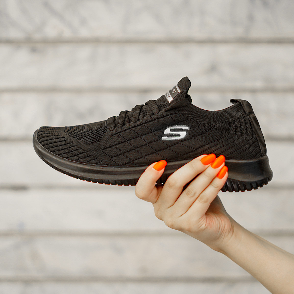 کفش ورزشی SKECHERS مشکی زنانه مدل Helena